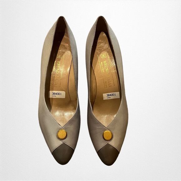 BRUNO MAGLI Two Toned Gray Pumps Heels With GoldTone Embellishment Size7-1/2 B - Picture 1 of 8